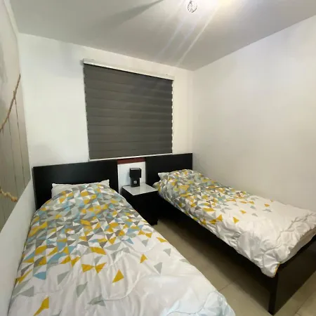 Four Seasons - Playa Del Cura Apartment *