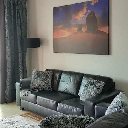 Four Seasons - Playa Del Cura Apartment